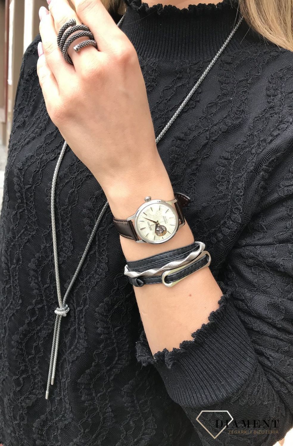 Pierścionek srebrny damski   ✓Modne Pierścionki✓ Srebrne pierścionki w sklepie zegarki-diament.pl✓ Autoryzowany sklep✓ Kurier Gratis 24h✓ Gwarancja najniższej ceny (2).jpg